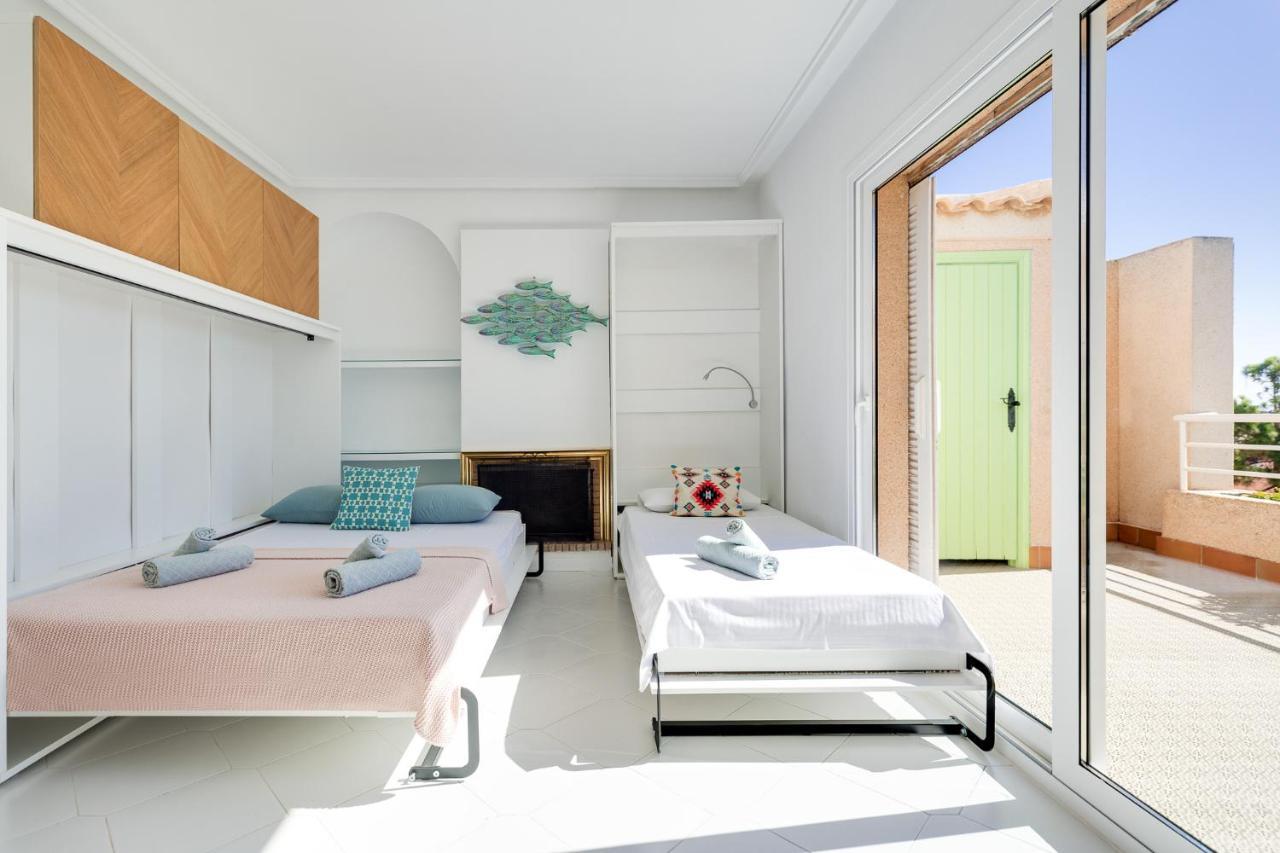 Апартаменты Flamenco Penthouse Sea View & Swimming Pool Торевьиа Экстерьер фото