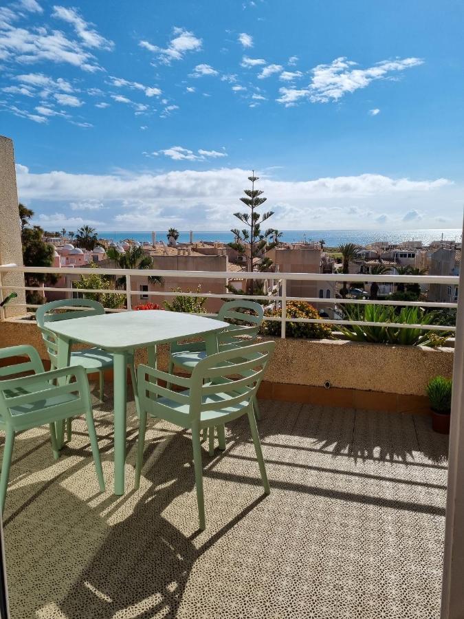 Апартаменты Flamenco Penthouse Sea View & Swimming Pool Торевьиа Экстерьер фото